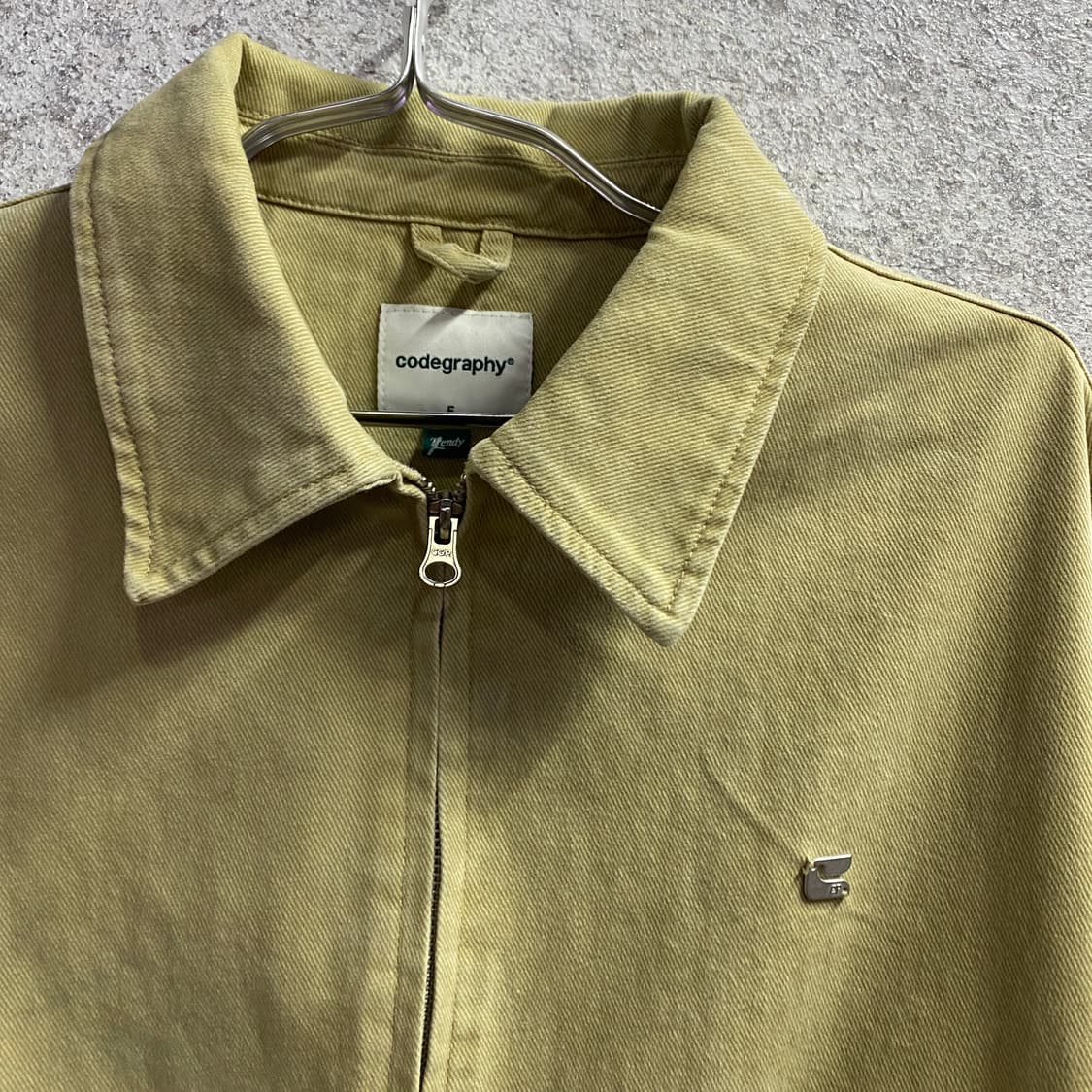 코드그라피 리벳로고 베이지 투웨이 자켓 B4496 상품이미지3