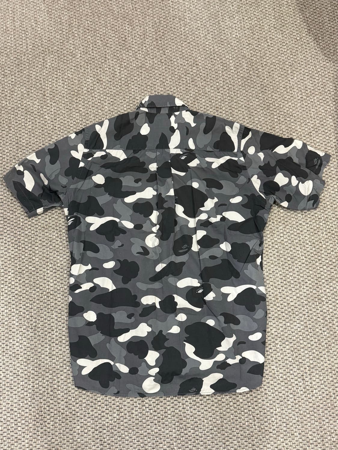 베이프 시티카모 BD 셔츠 L사이즈 상품이미지2