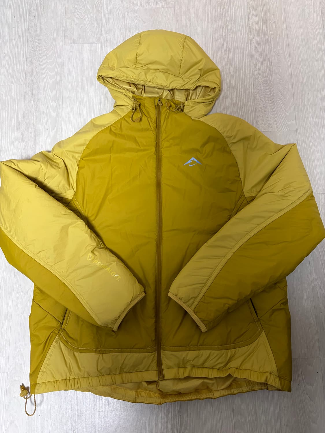 나이키 트레일 프리마로프트 러닝 자켓 상품이미지1