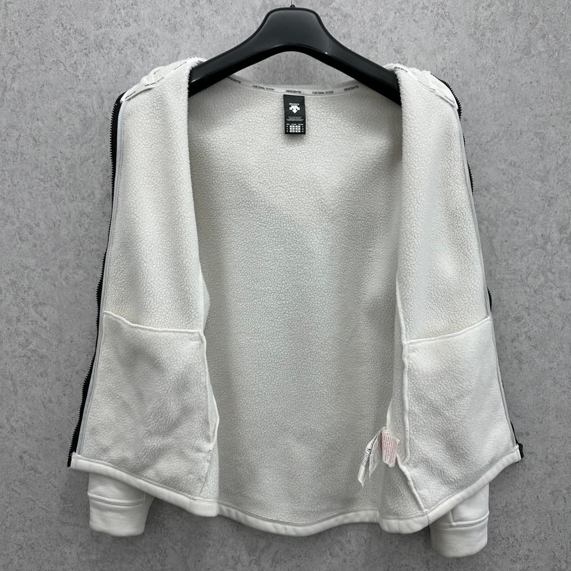 95 데상트 남자 안감 뽀글이 후드집업 상품이미지3