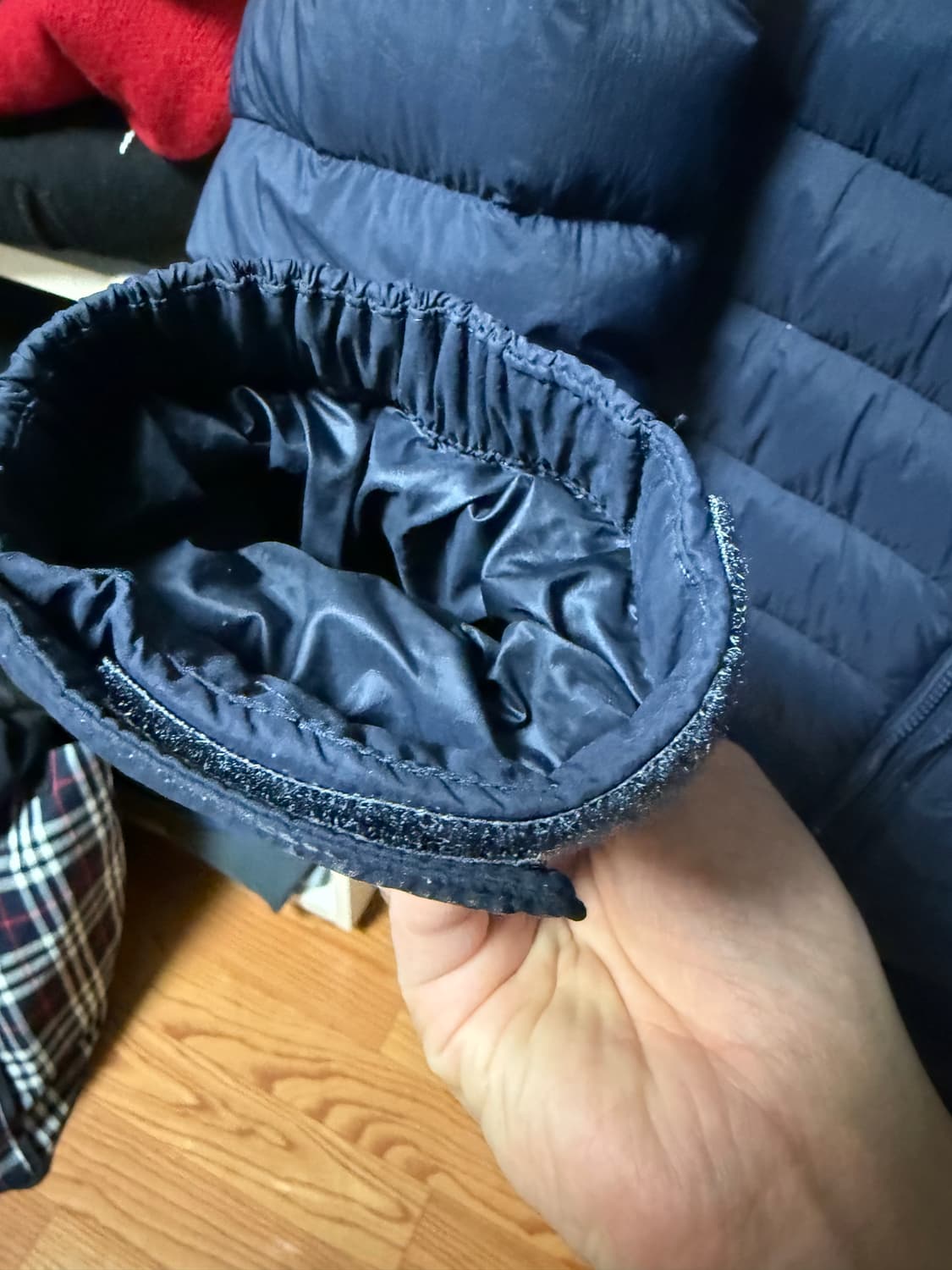 [사용감 적음] 콜롬비아 네이비 경량 구스패딩 l 상품이미지7