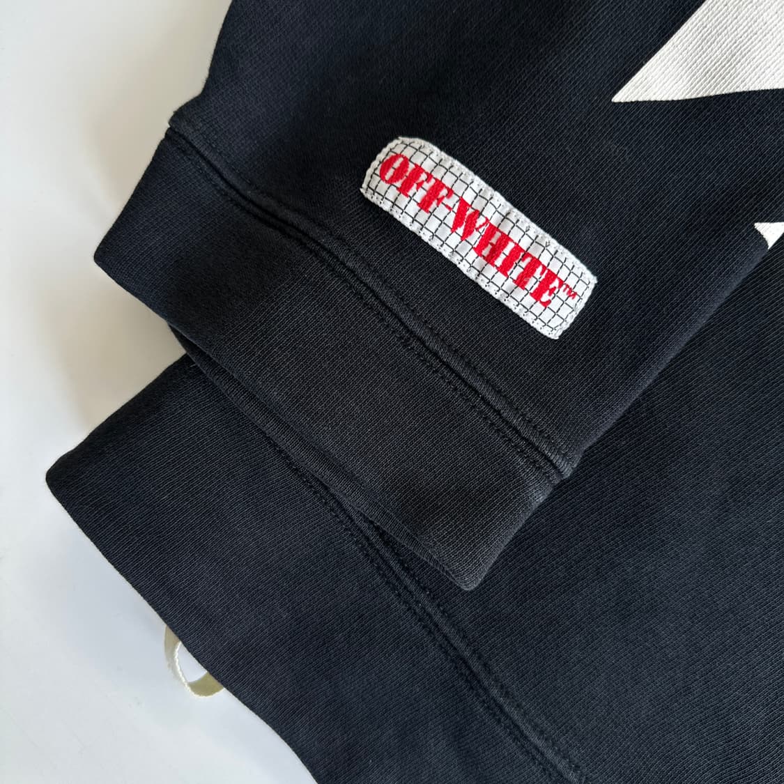 Off-White 오프화이트 17F/W 에로우 후드티 상품이미지6