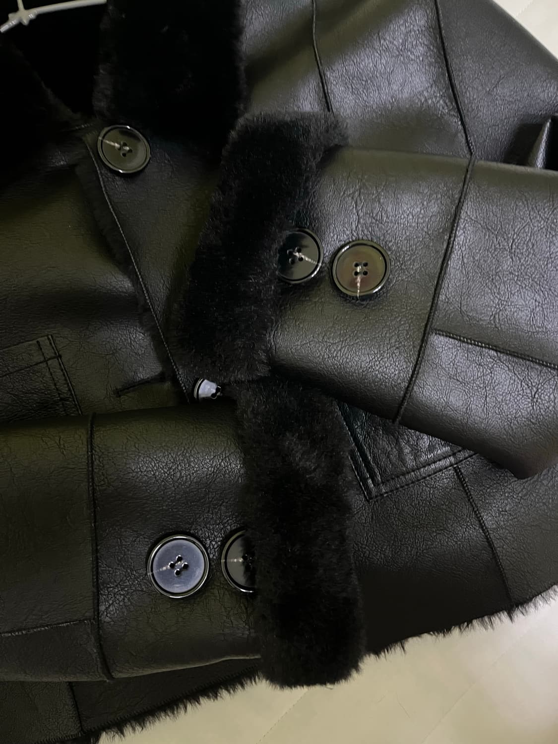 Notyourrose 낫유어로즈 숏 리버시블 레더 무스탕(s) 상품이미지5