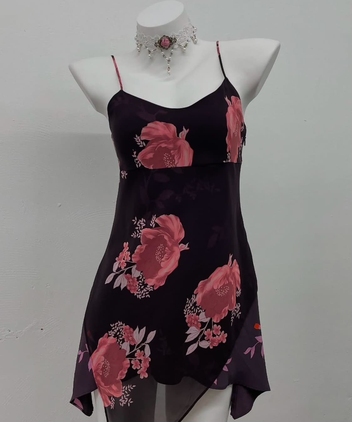 오리엔탈 플라워 패턴 언발 슬립 상품이미지1