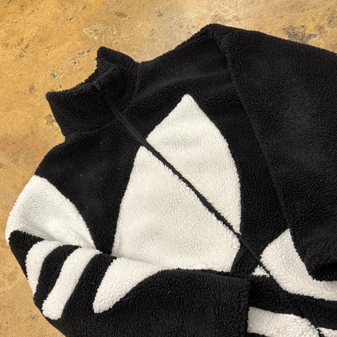 [정품/S] 아디다스 빅 로고 플리스 집업 블랙 b19 상품이미지1