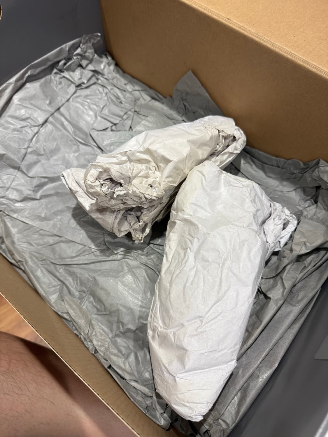 발렌시아가 뉴러너 버건디 44 상품이미지2