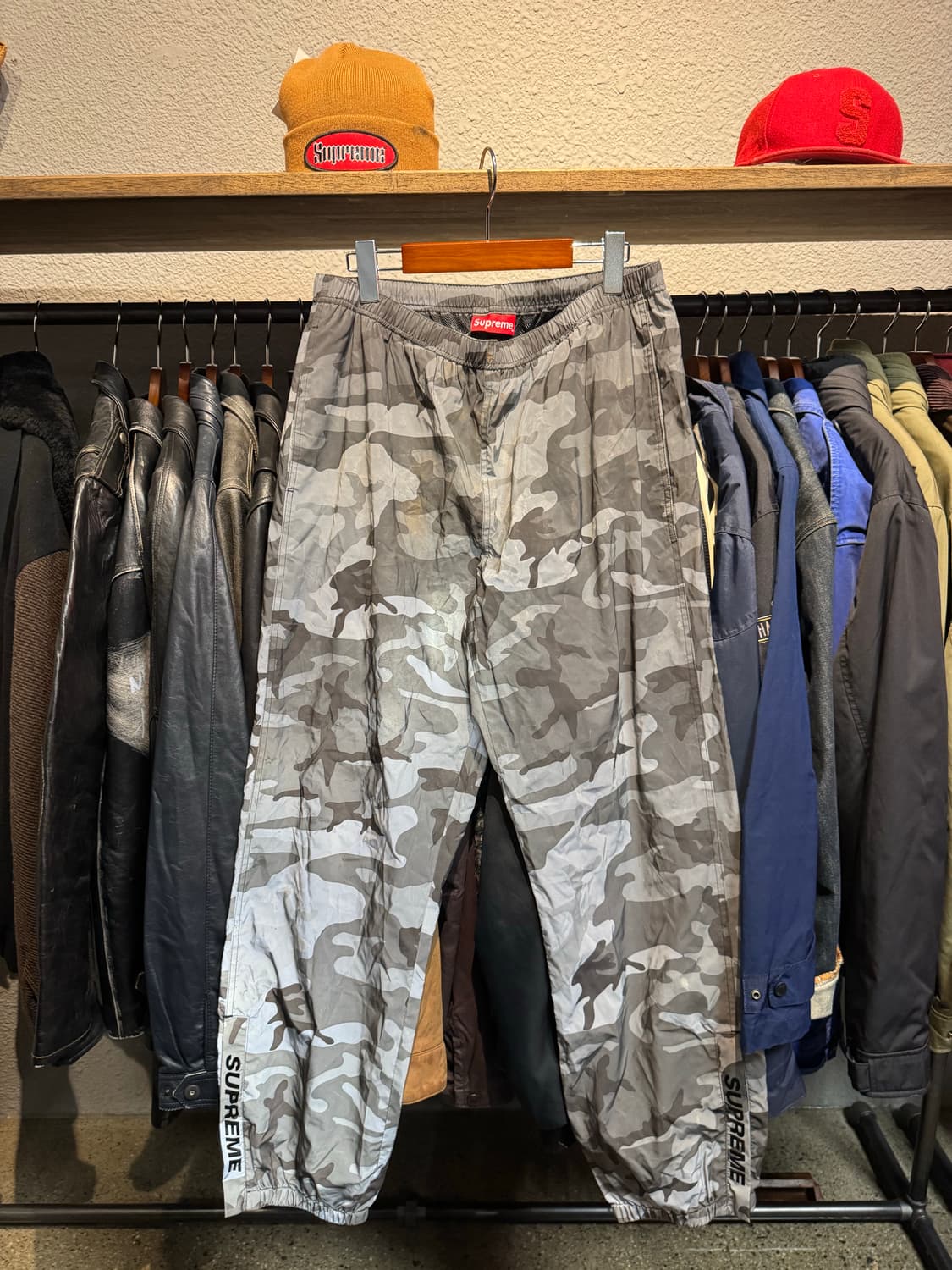 슈프림 리플렉티브 웜업팬츠  상품이미지4