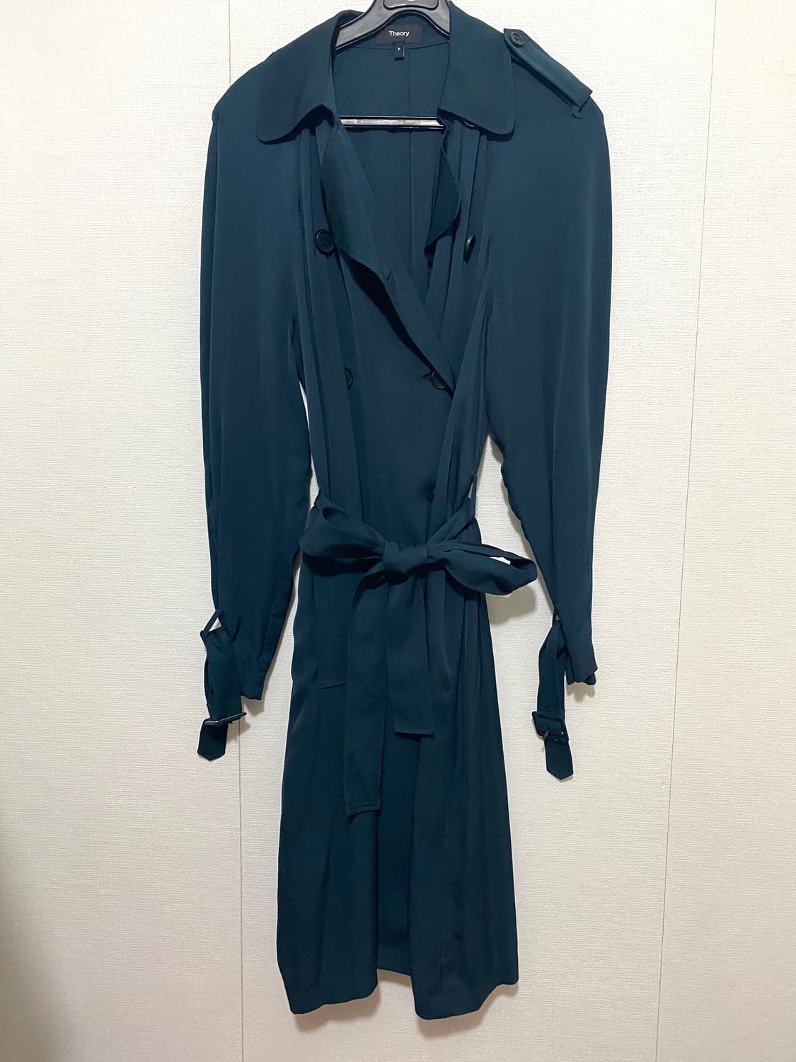 띠어리 실크 트렌치 코트 상품이미지1