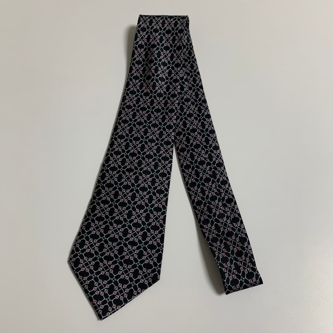 에르메스(HERMES) 블랙컬러 기하학적패턴 명품넥타이 최상급 A+ 상품이미지8