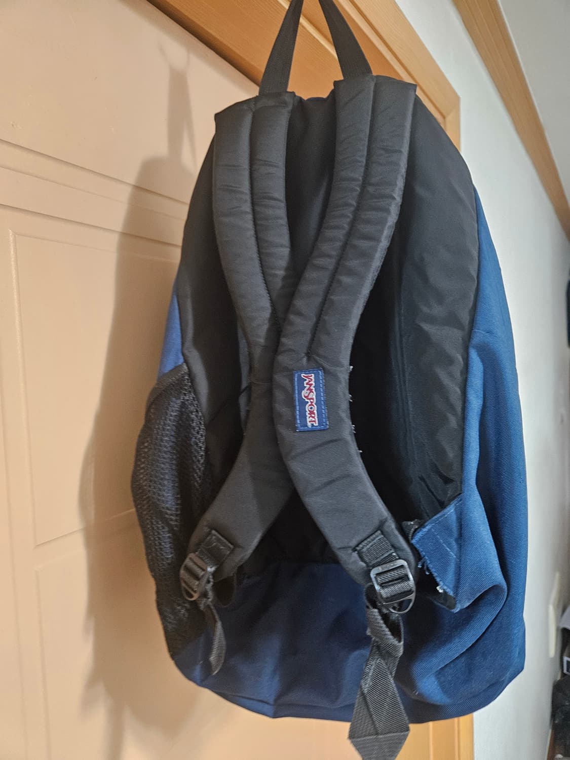 하자)잔스포츠 네이비 백팩 가방 상품이미지3