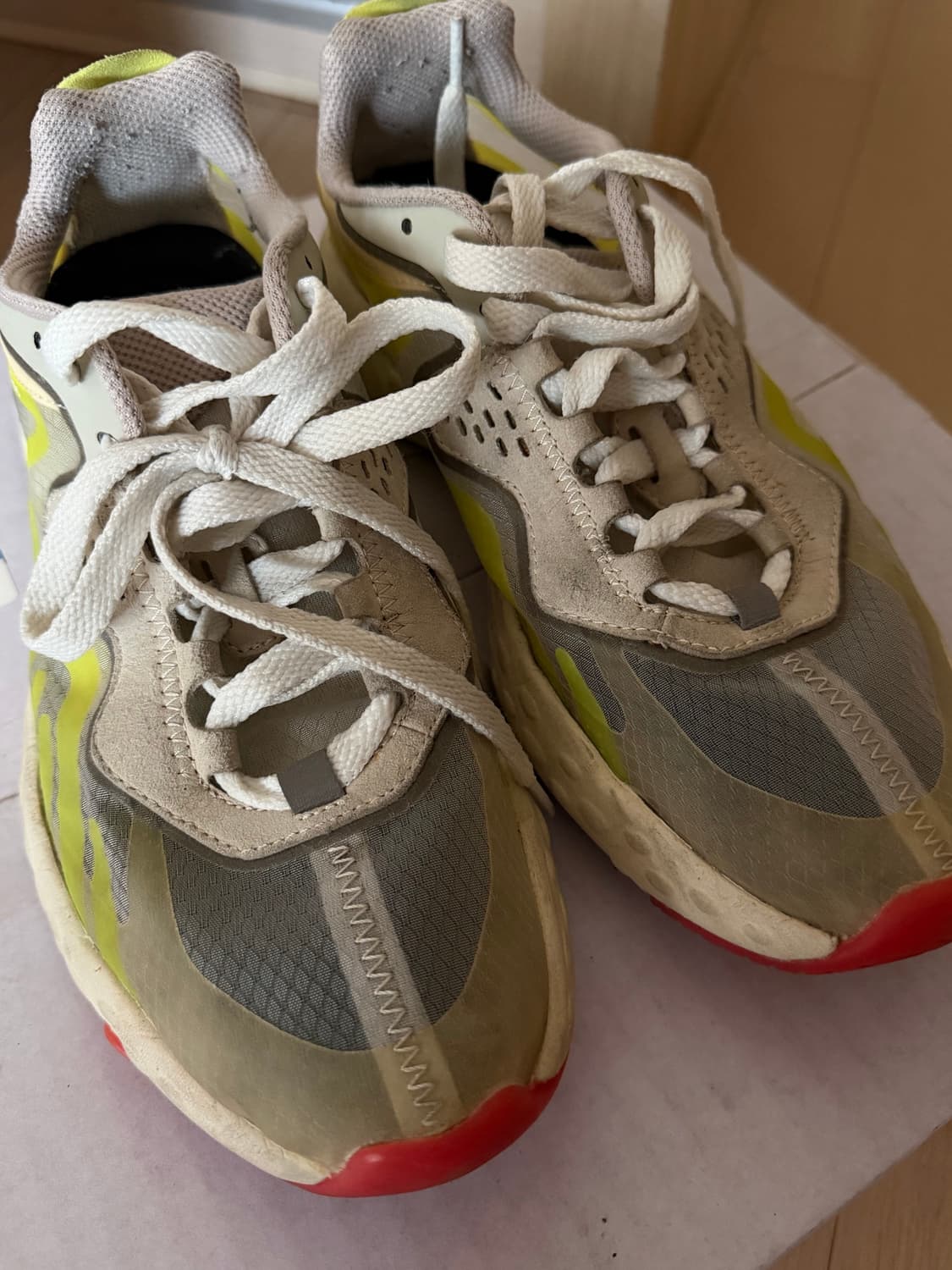 아크네스튜디오 스니커즈 37 상품이미지5