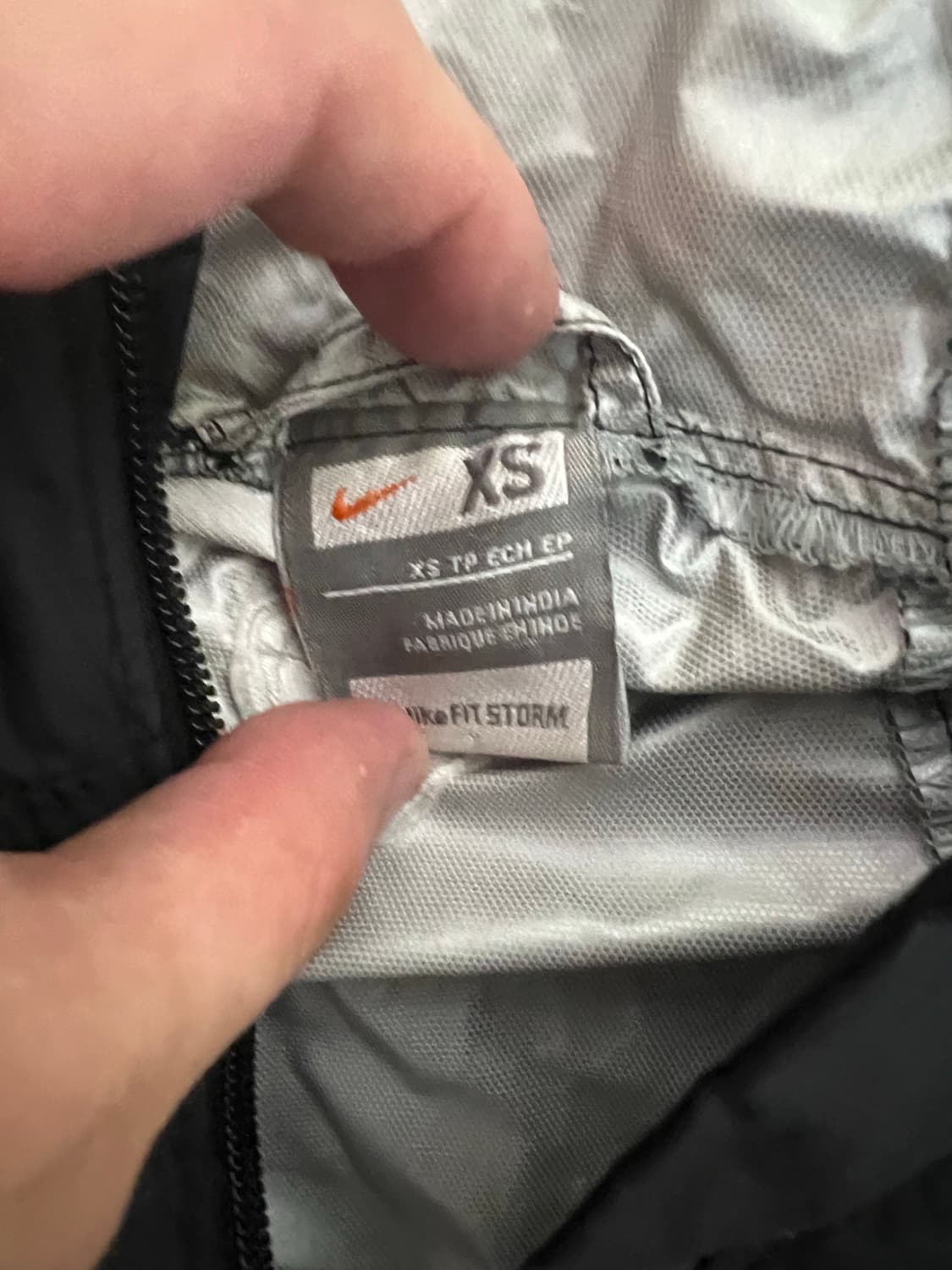 나이키 맨체스터유나이티드 블랙 바람막이 상품이미지3