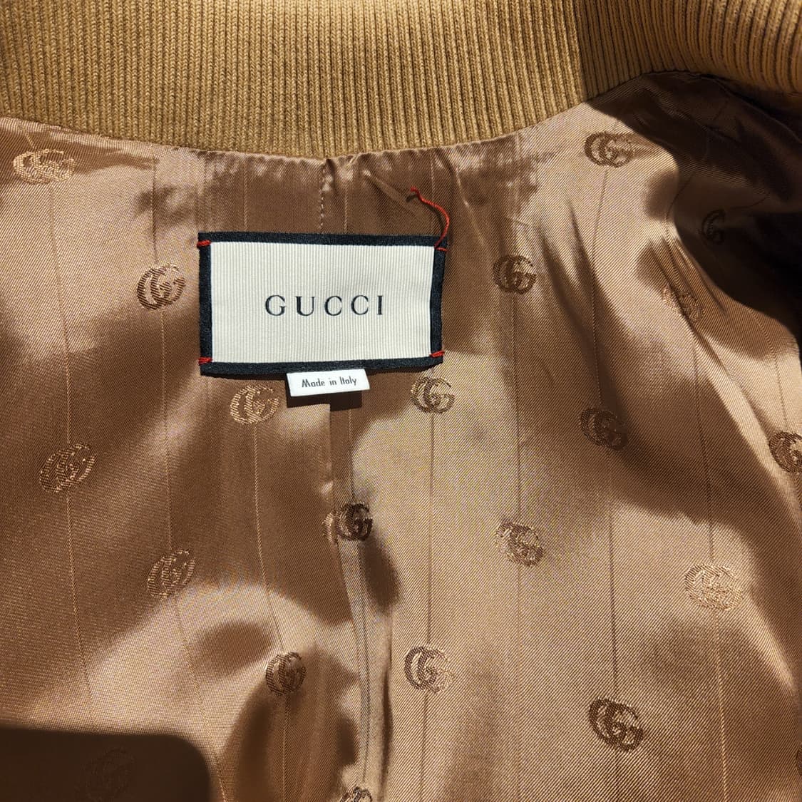 구찌 스웨이드 봄버 상품이미지4