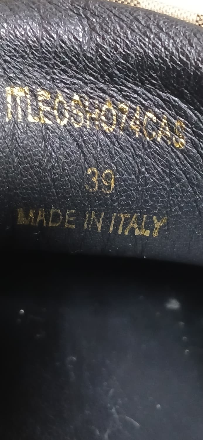 버버리 빈티지 스니커즈(39사이즈) 상품이미지5