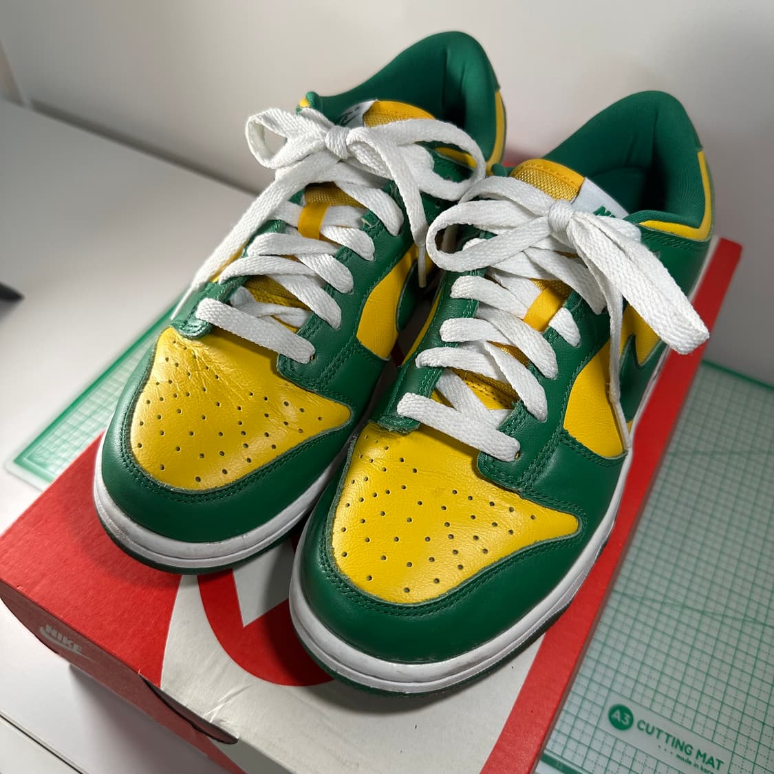 나이키 덩크 로우 브라질 중고 240 상품이미지2