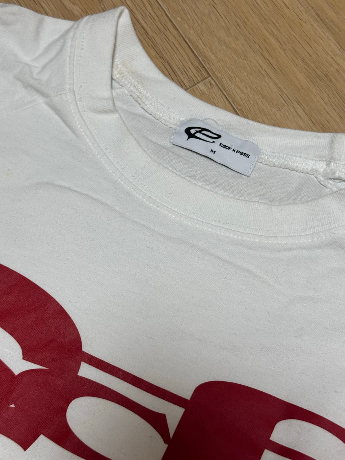 이스케이프프롬 롱슬리브 상품이미지2