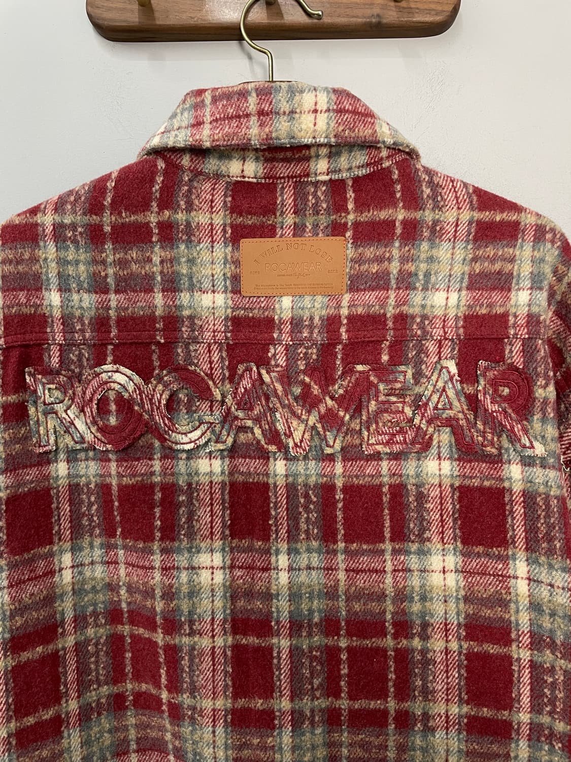 로카웨어 자수 빅로고 울 셔츠 H2139 상품이미지5