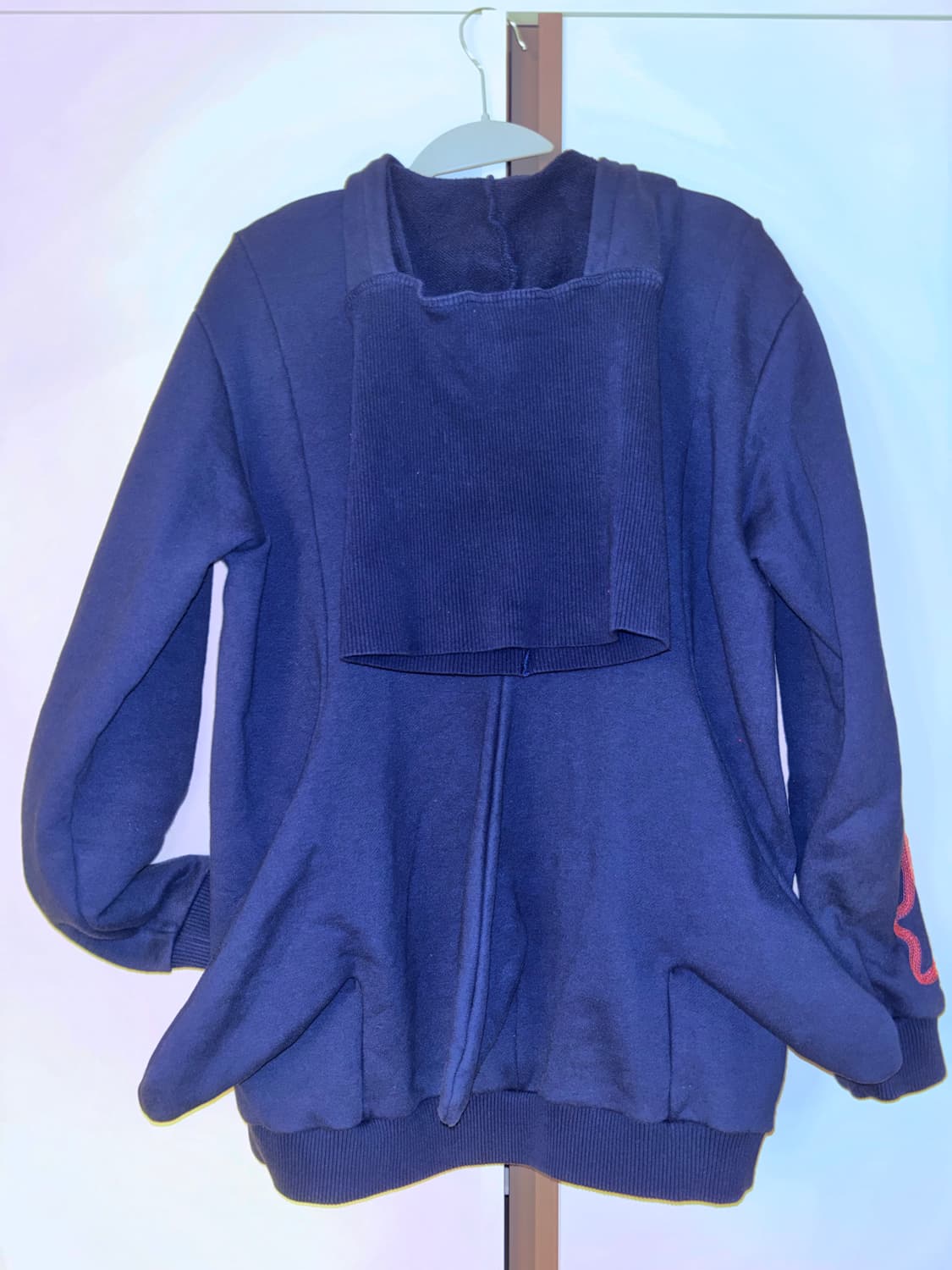 Ne-net hole and fins hoodie 후드 상품이미지2