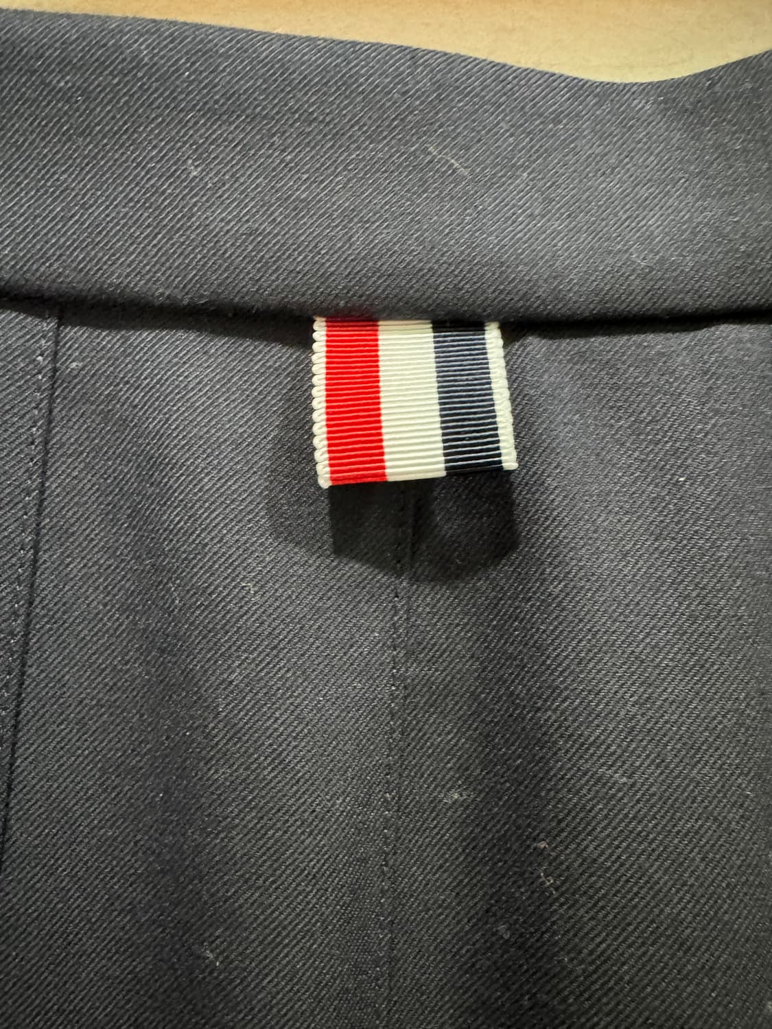 톰브라운 네이비 플리츠 스커트 42 정품 상품이미지5