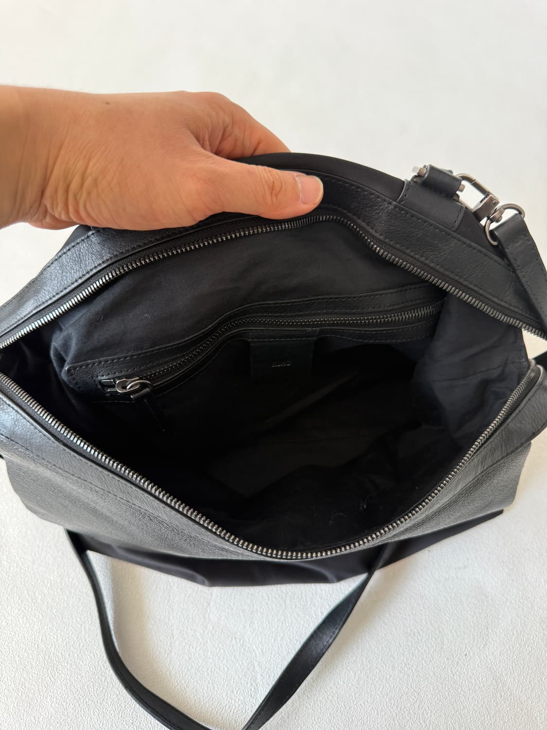 구호(KUHO) 레더&원단 토트 크로스백 상품이미지9