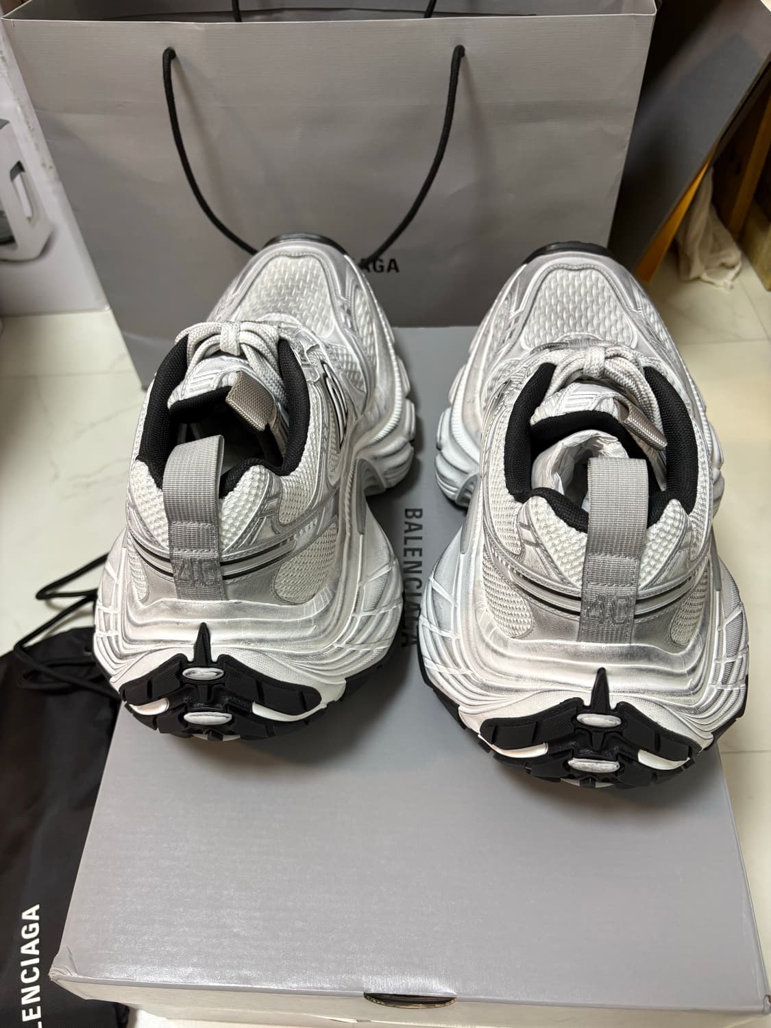 발렌시아가 10xl 40 size 새상품 상품이미지3