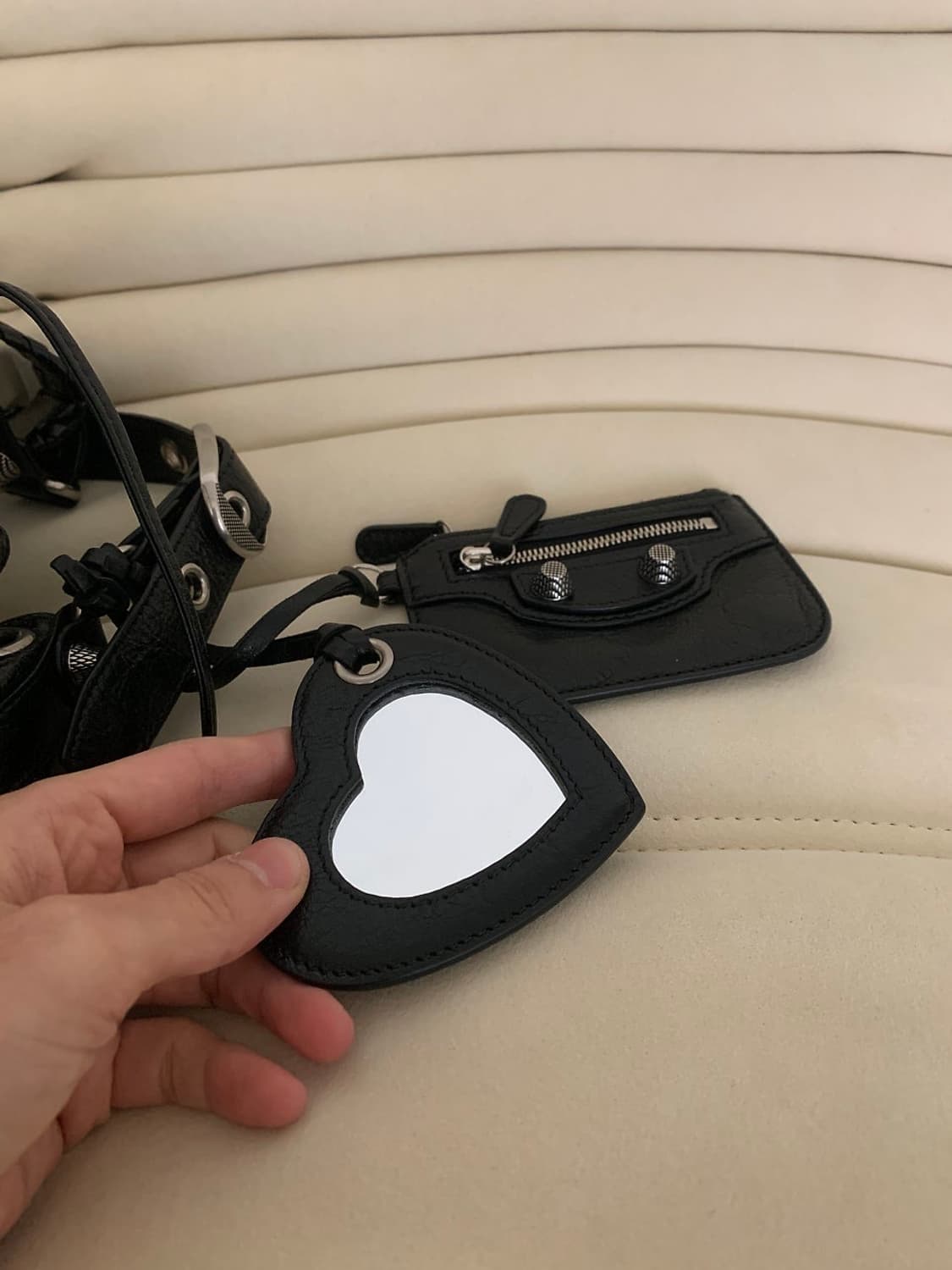 발렌시아가 르 카골 버킷백 xs 상품이미지9