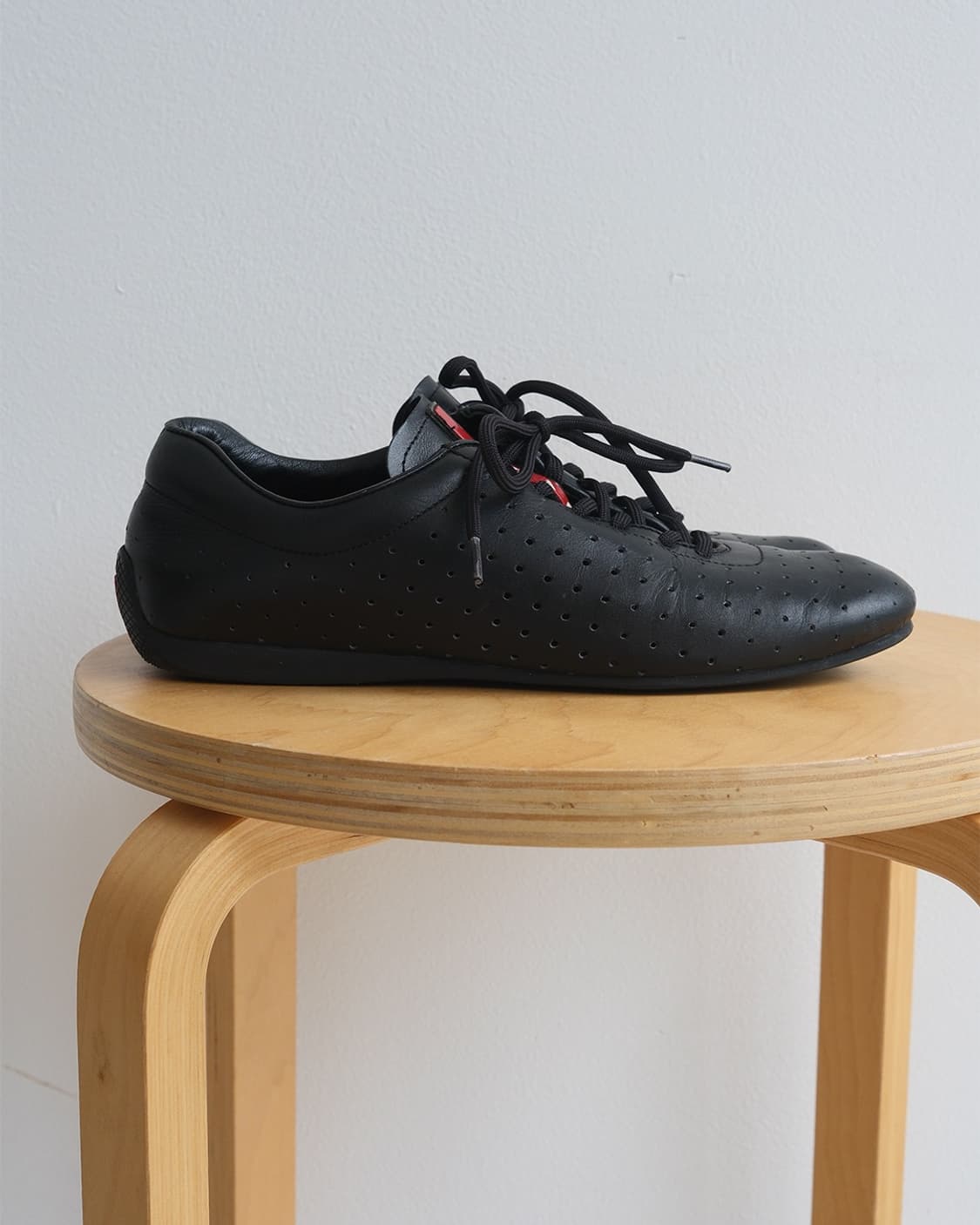 Prada perforated leather shoes 상품이미지5