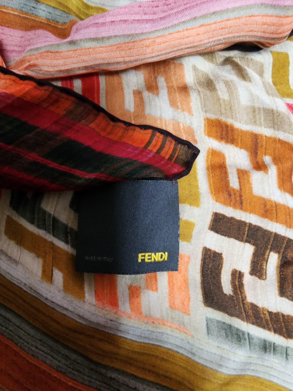 펜디  실크스카프 상품이미지3