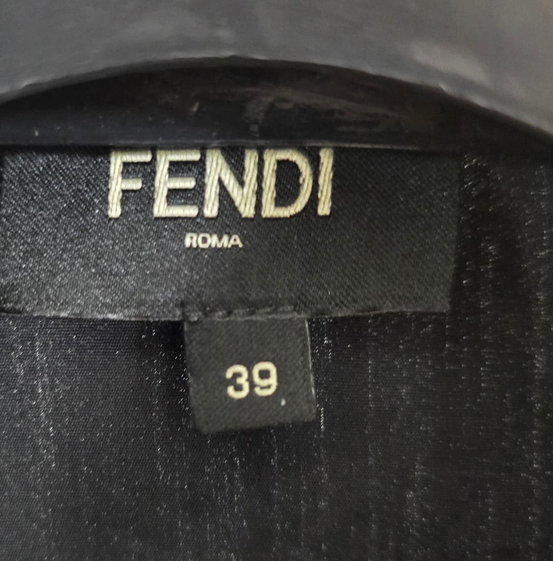 펜디 블랙 로고 셔츠 39사이즈 95 판매 상품이미지3