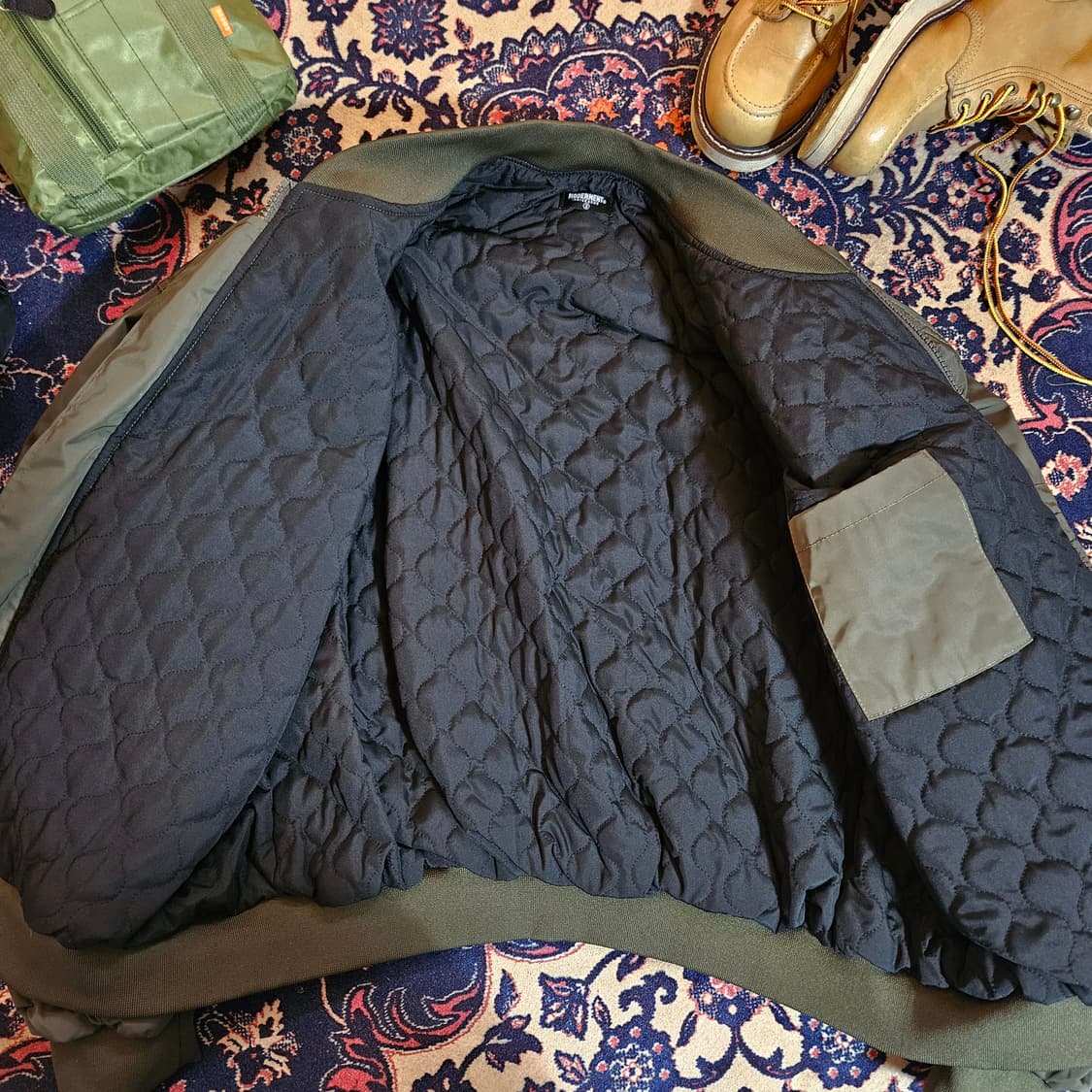 모더먼트(Moderment) 오버사이즈 MA-1 누빔 항공점퍼  상품이미지9