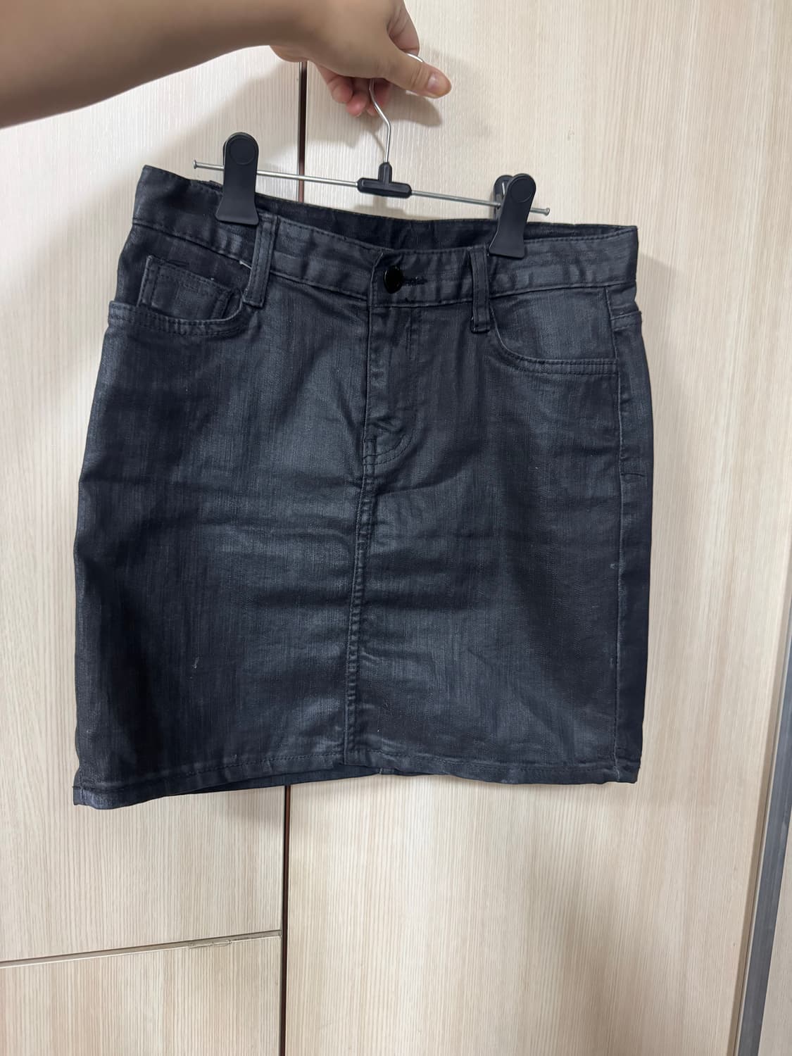 코팅 진 블랙 에센셜 치마 상품이미지1