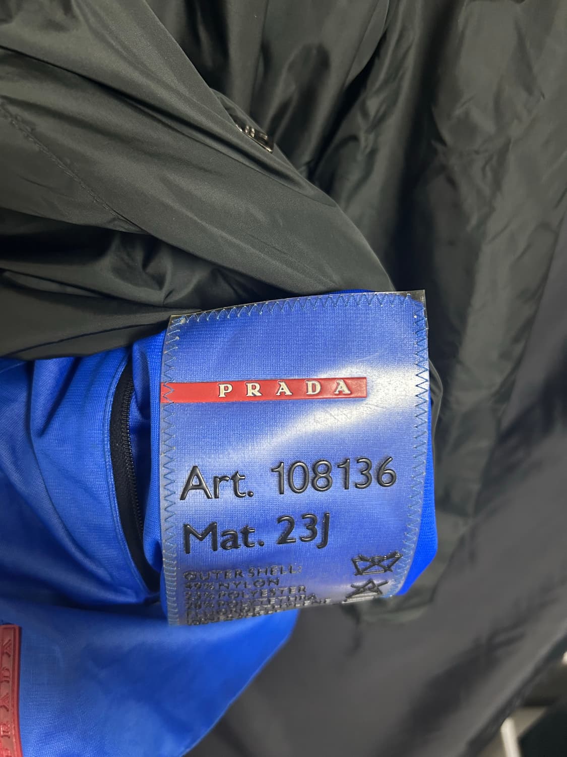프라다 고어텍스 리버시블 자켓  상세사진 상품이미지5