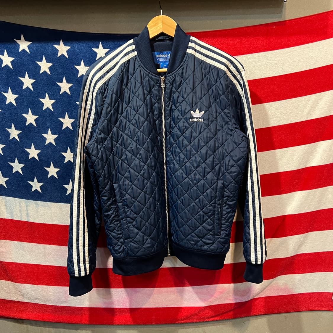 아디다스 경량 패딩 자켓 상품이미지1