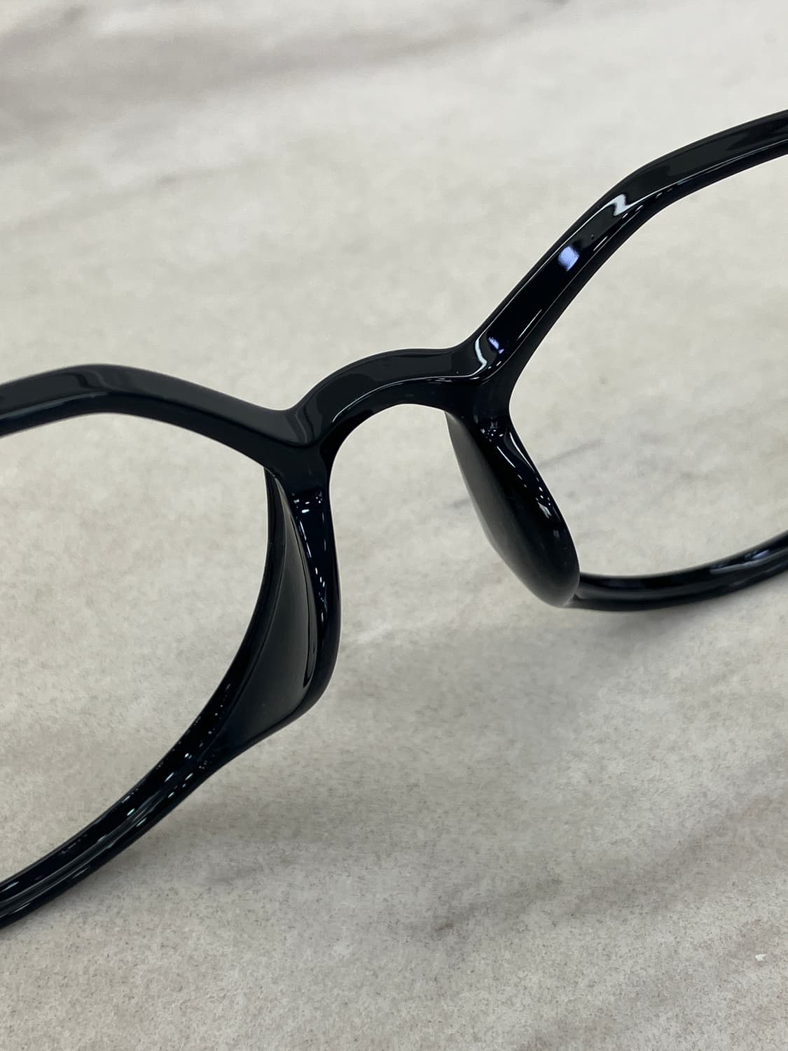 오앤씨 ONC 라운드 뿔테 안경 (블랙,클리어 2가지) 상품이미지4