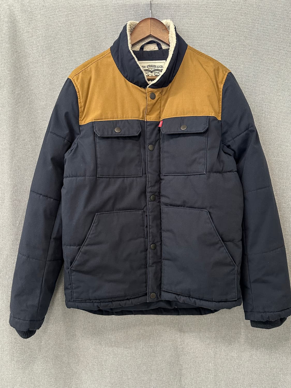 LEVIS 투톤 셔파 패딩 자켓 상품이미지1