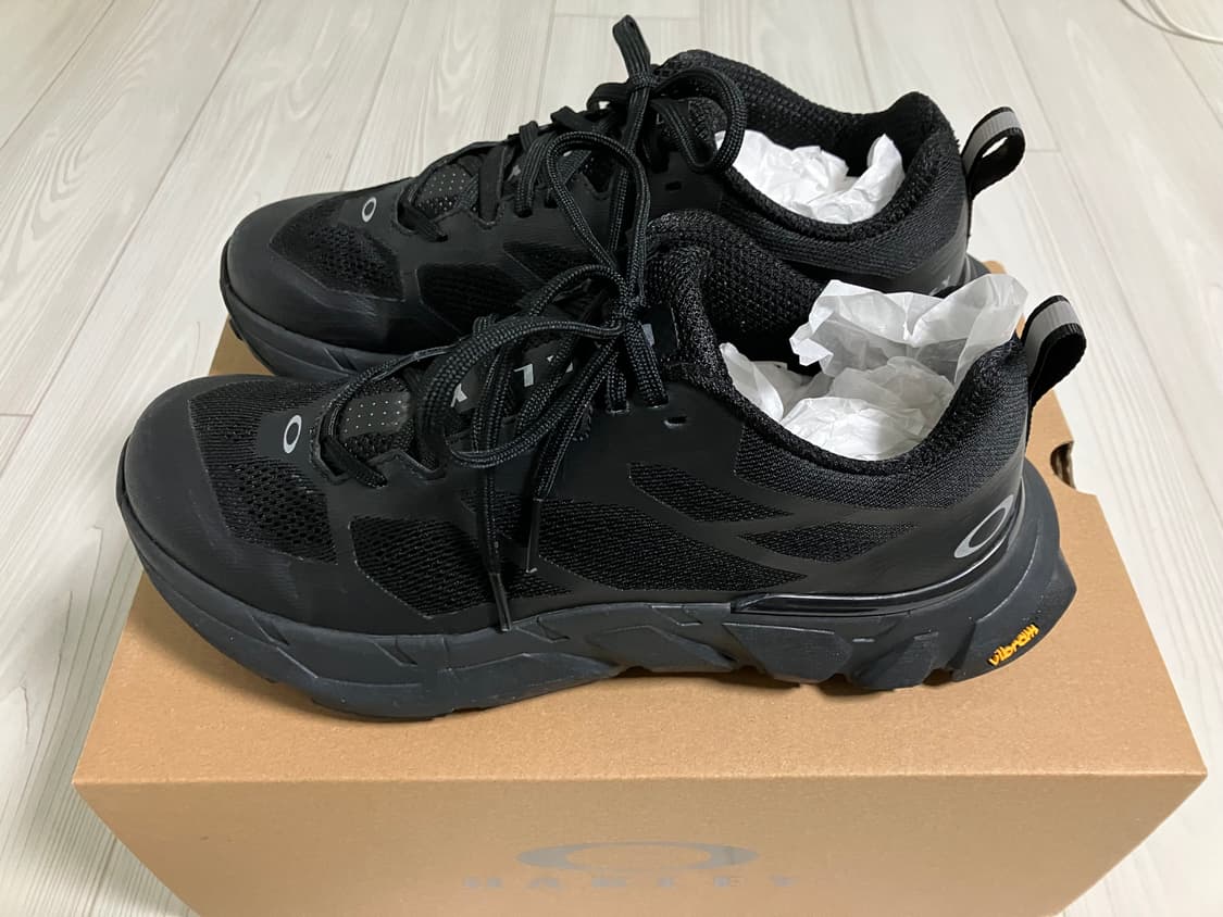 오클리 라이트 브리드 트리플 블랙 상품이미지2