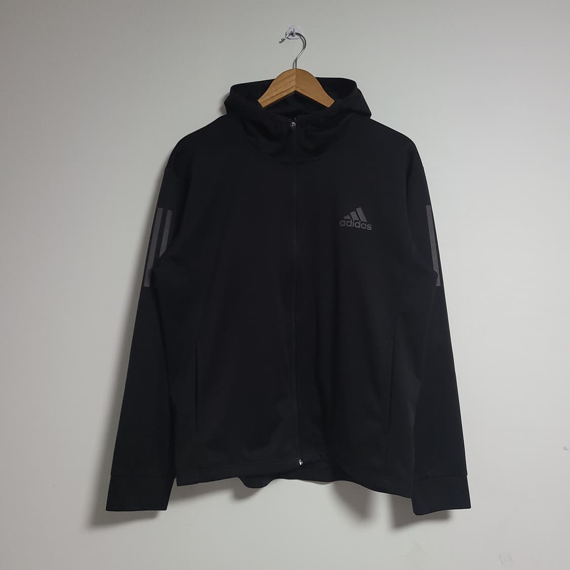 (105) ADIDAS 아디다스 스포츠 블랙 삼선 후드집업 상품이미지1