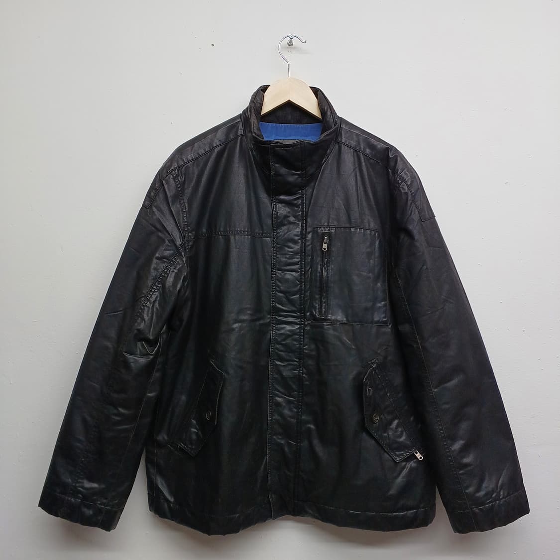 해지스 유광 Y2K 점퍼 105
  상품이미지1