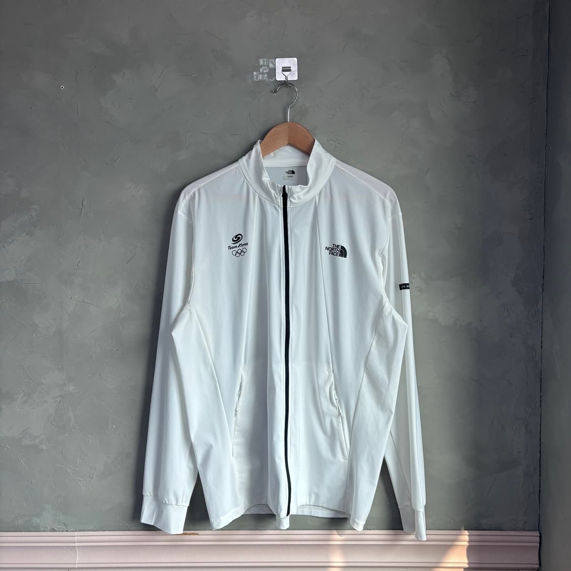 노스페이스 팀코리아 기능성 바람막이 집업 화이트 상품이미지1