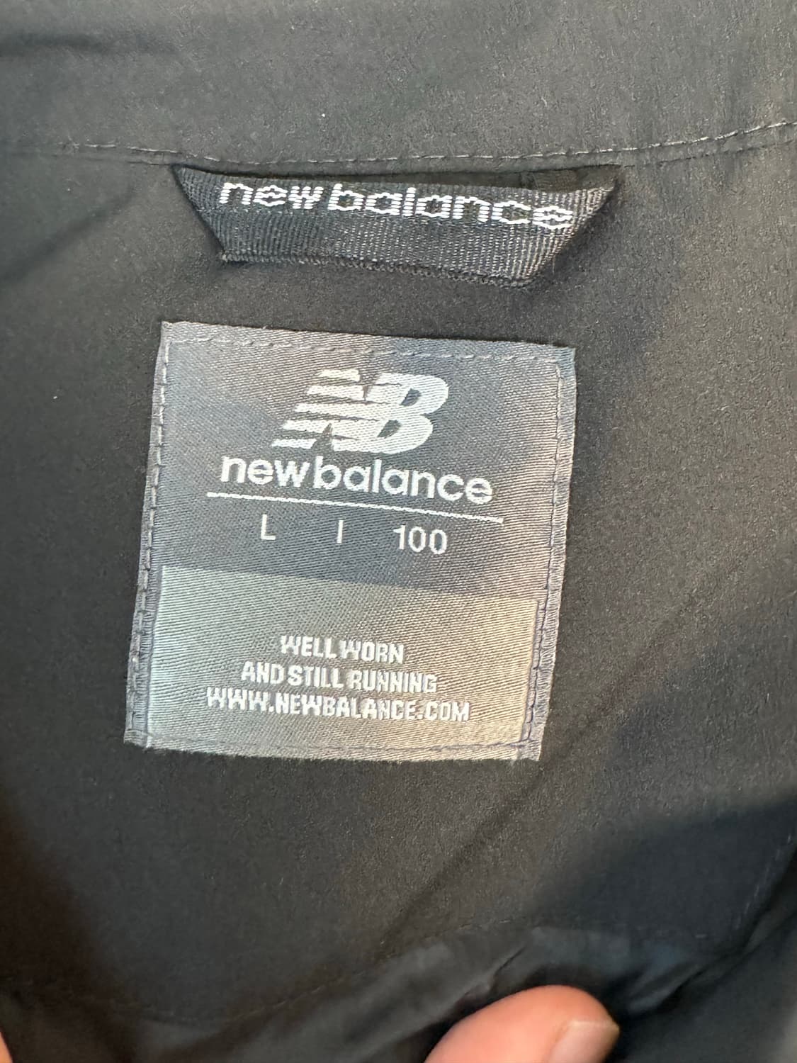 뉴발란스 구스다운 경량패딩 L 상품이미지3