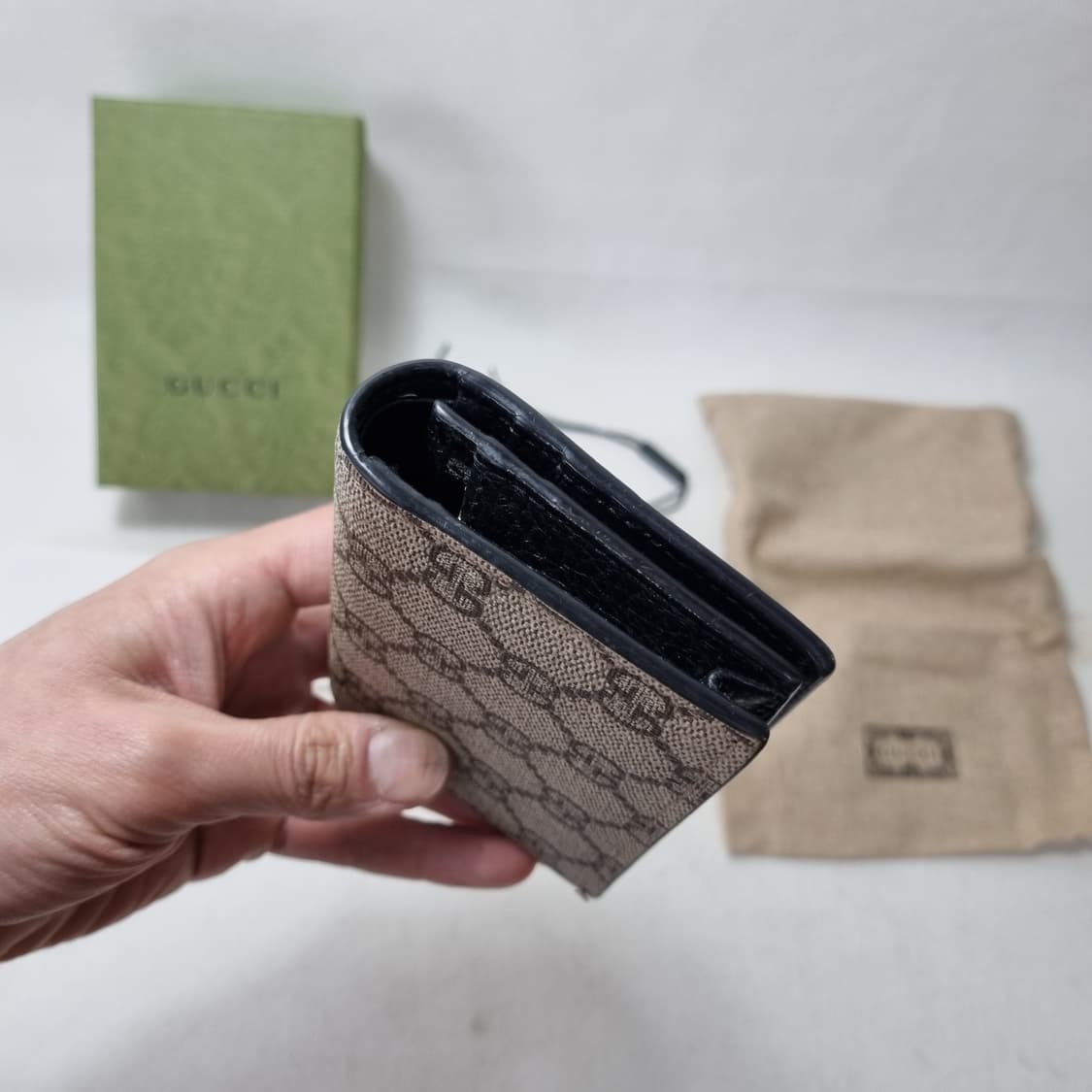 구찌 GG 마몽 가죽 & 수프림 캔버스 바이컬러 카드 케이스 지갑 상품이미지2