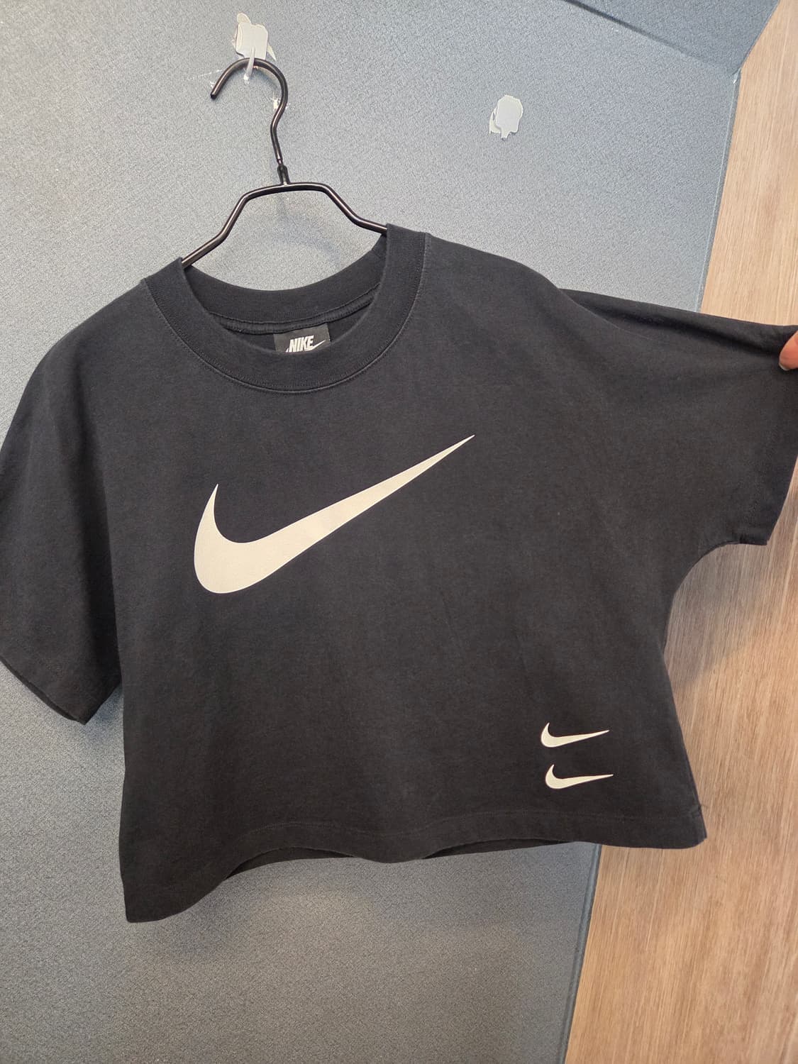 나이키 스우시 크롭반팔티 상품이미지4