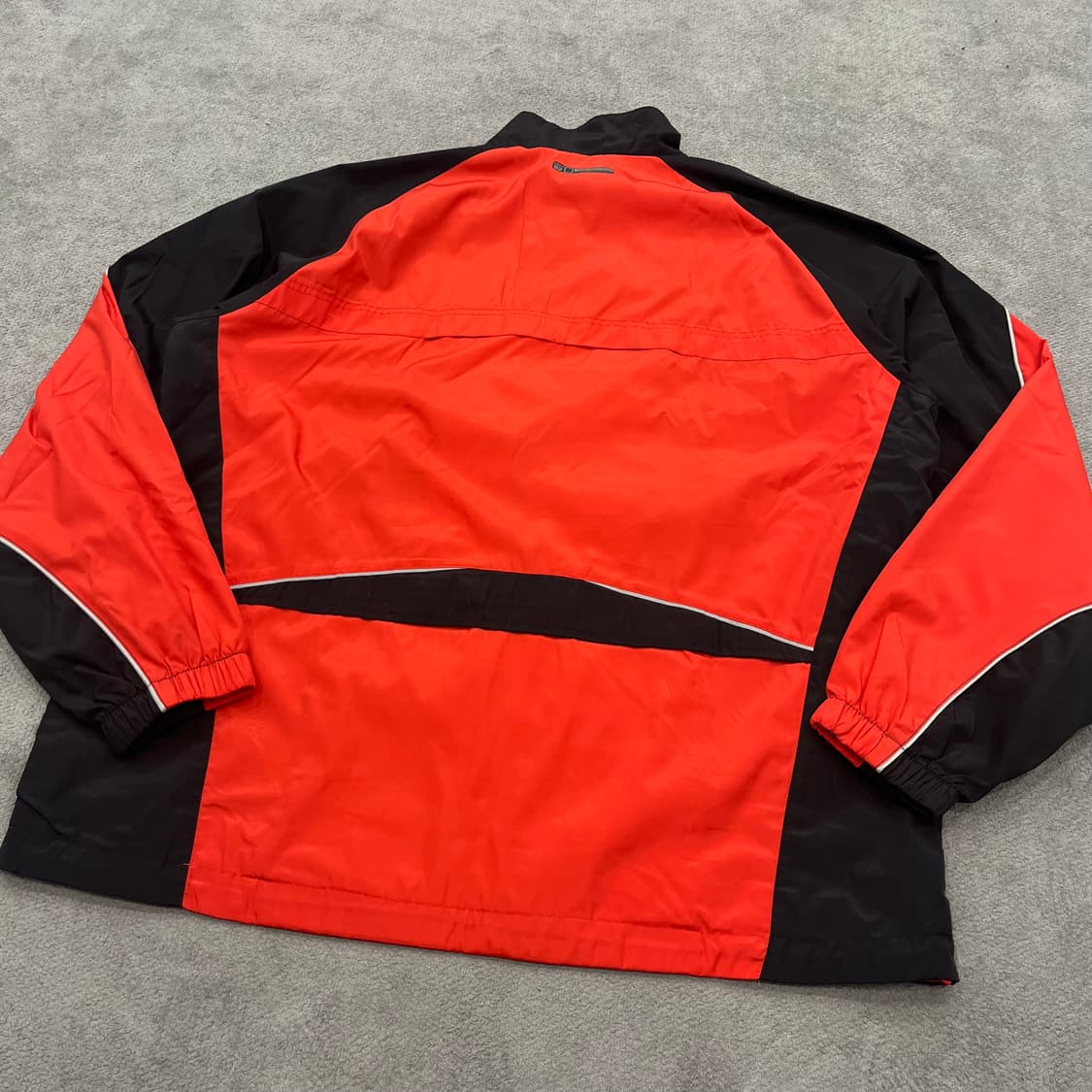 105 아식스 00s 올드스쿨 바람막이 상품이미지4