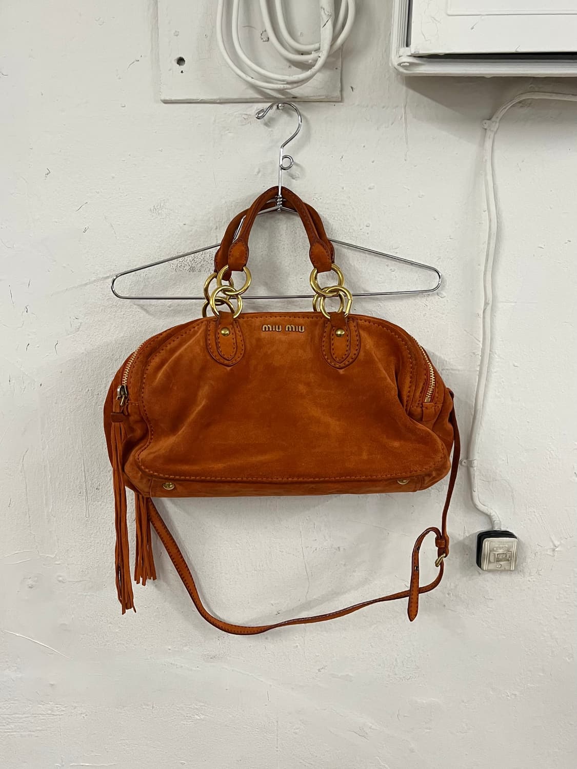 미우미우 아방뛰르 스웨이드백 상품이미지1