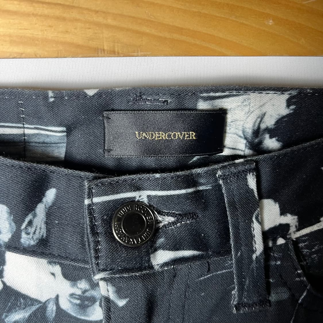 [Undercover] 언더커버 14S/S 지저스 앤 메리 체인프린트팬츠 상품이미지4