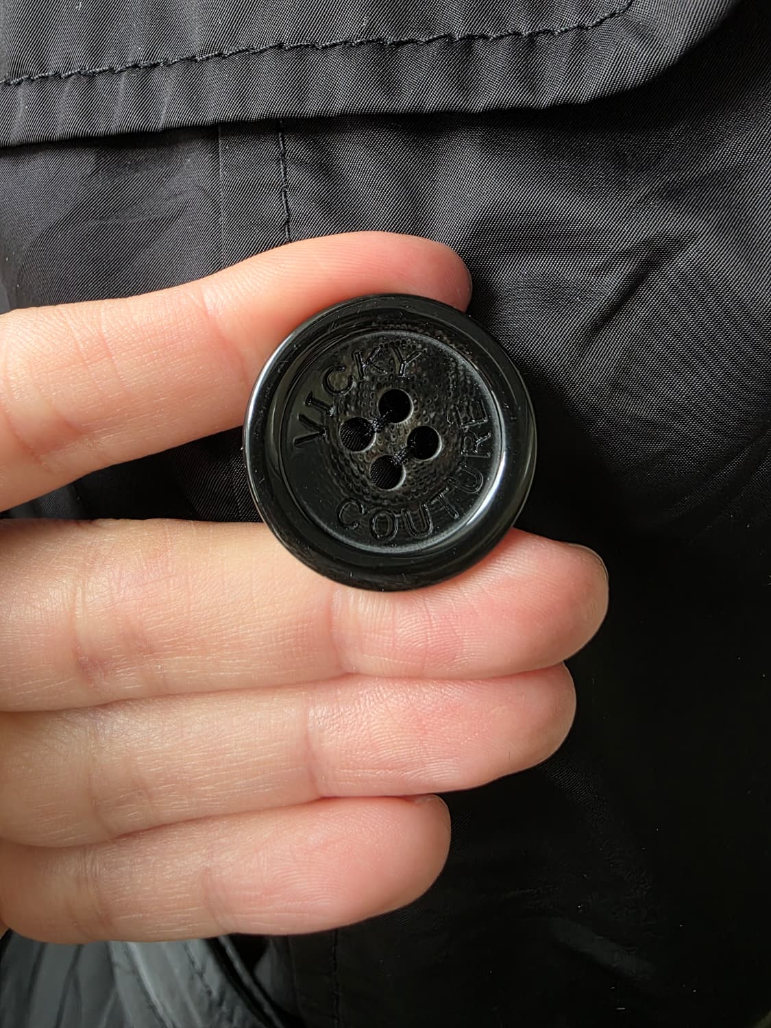 VICKY 블랙 트렌치코트 상품이미지3