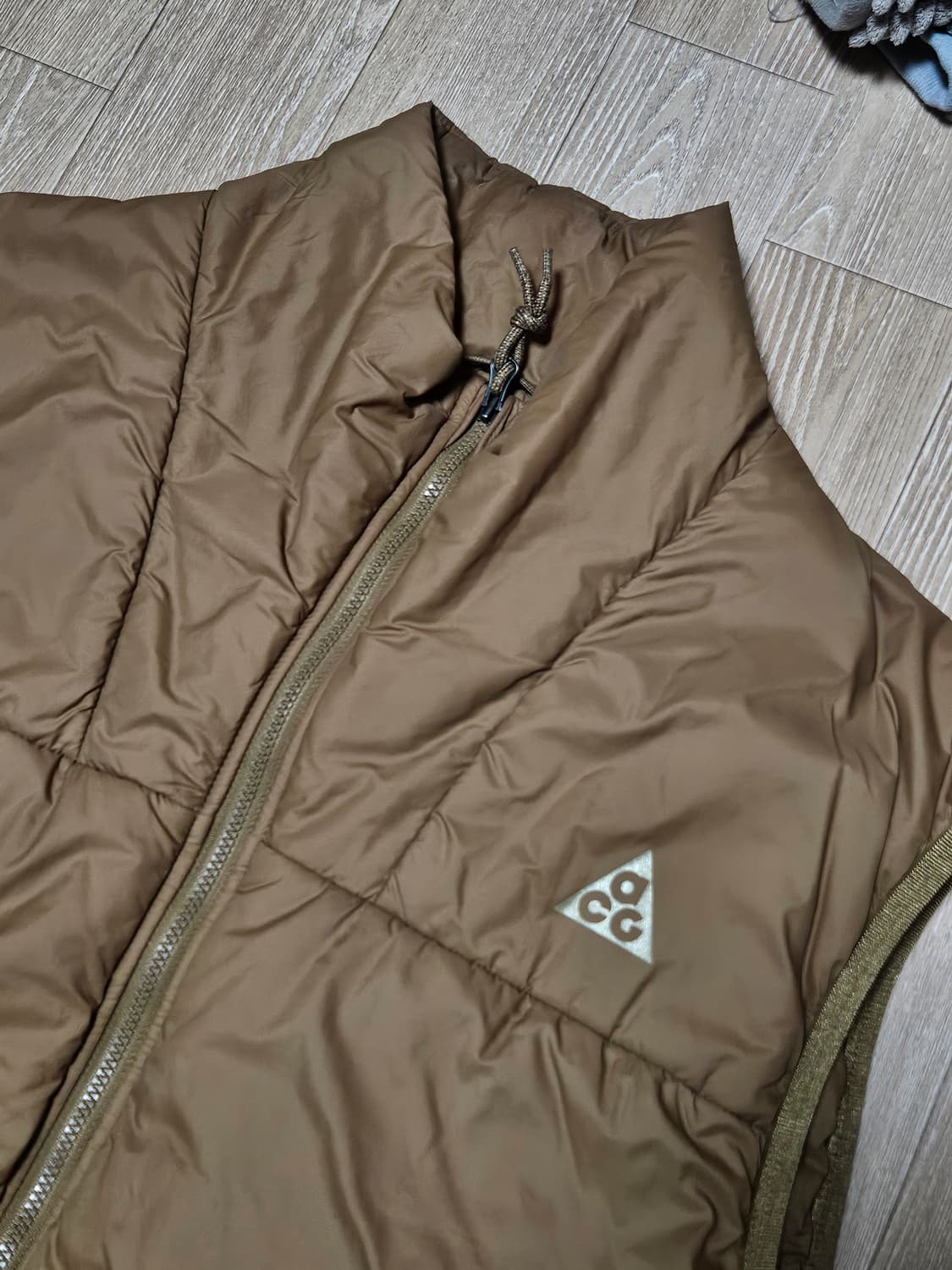 나이키 acg  프리마로프트 경량 패딩 베스트 조끼 로프드도프 등산 러닝 상품이미지2