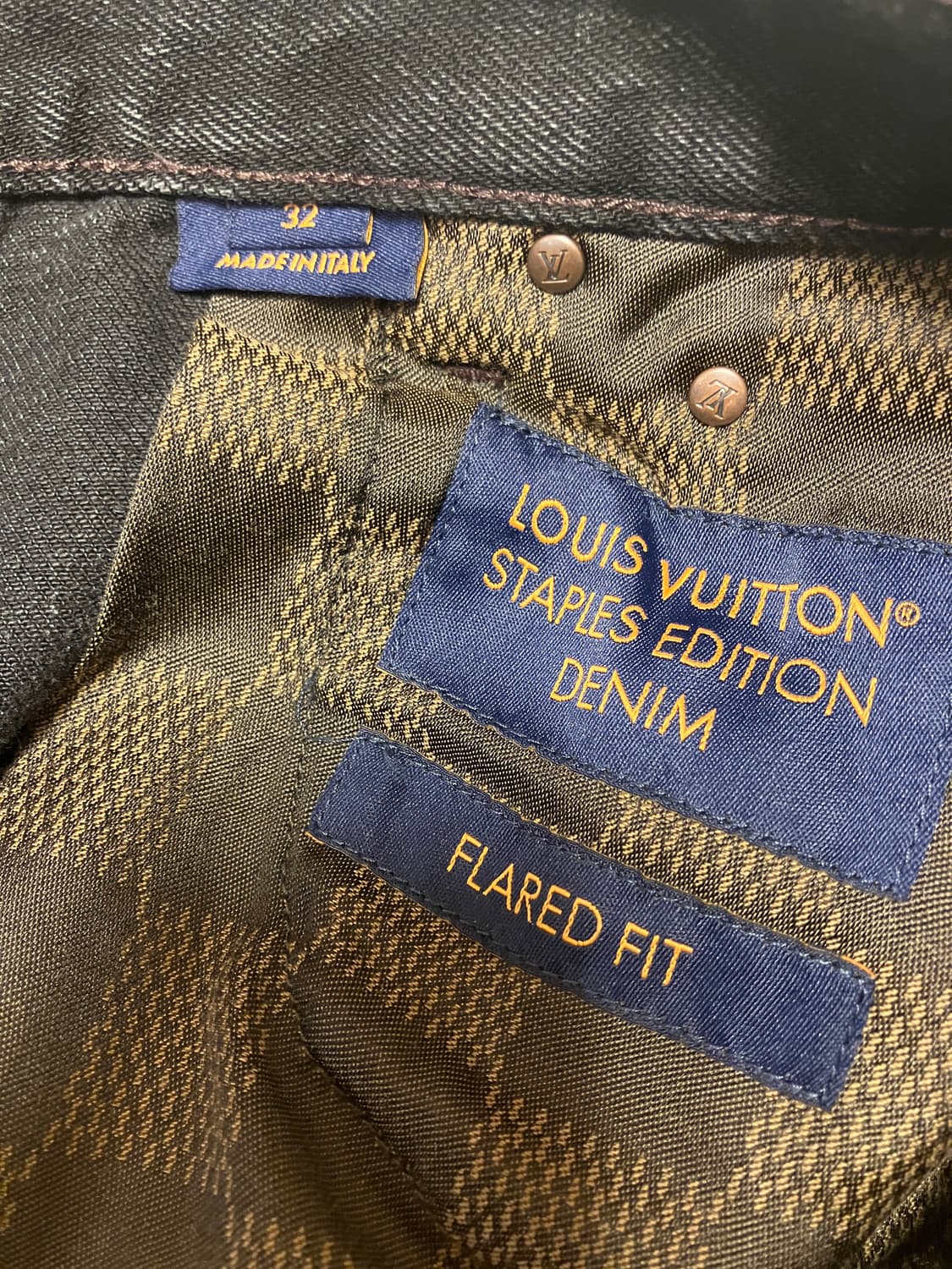 루이비통 26SS 플레어 데님 팬츠 32 상품이미지7