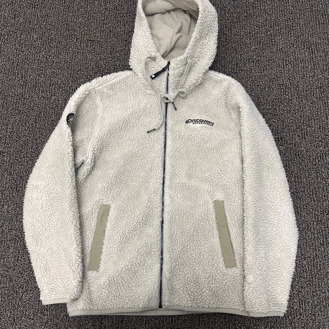 디스커버리 뽀글이 털 후리스 후드 자켓 95(M) 상품이미지1