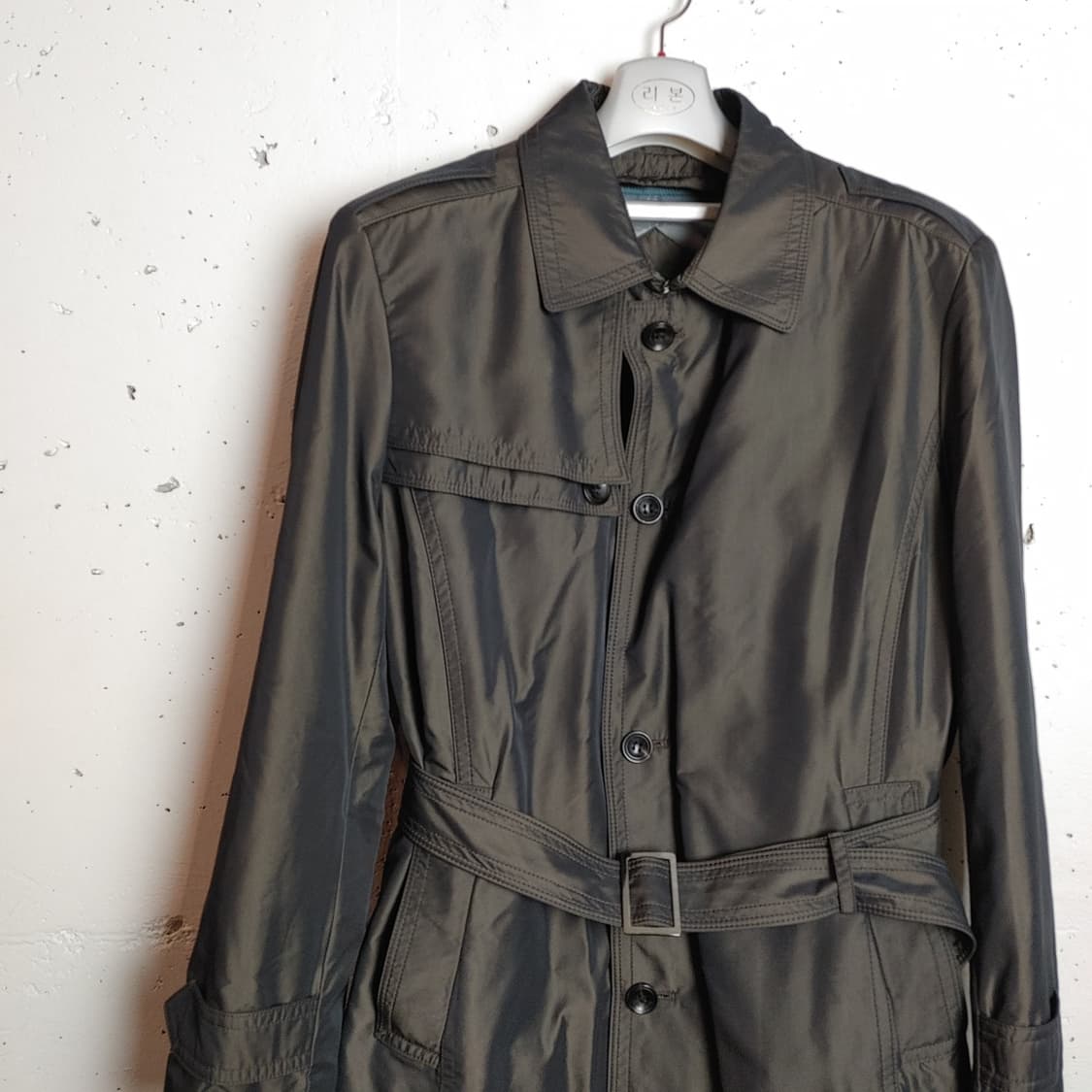 로가디스 벨티드 트렌치 코트 상품이미지1